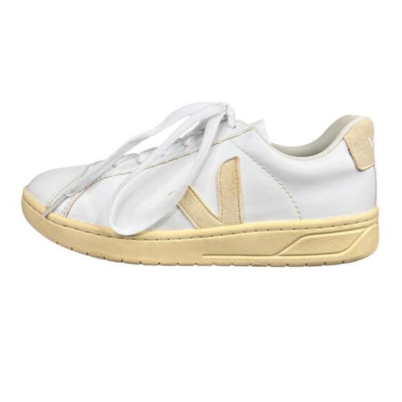 Veja Women’s Urca White Lace Up Sneakers Size US 7 - Picture 3 of 11